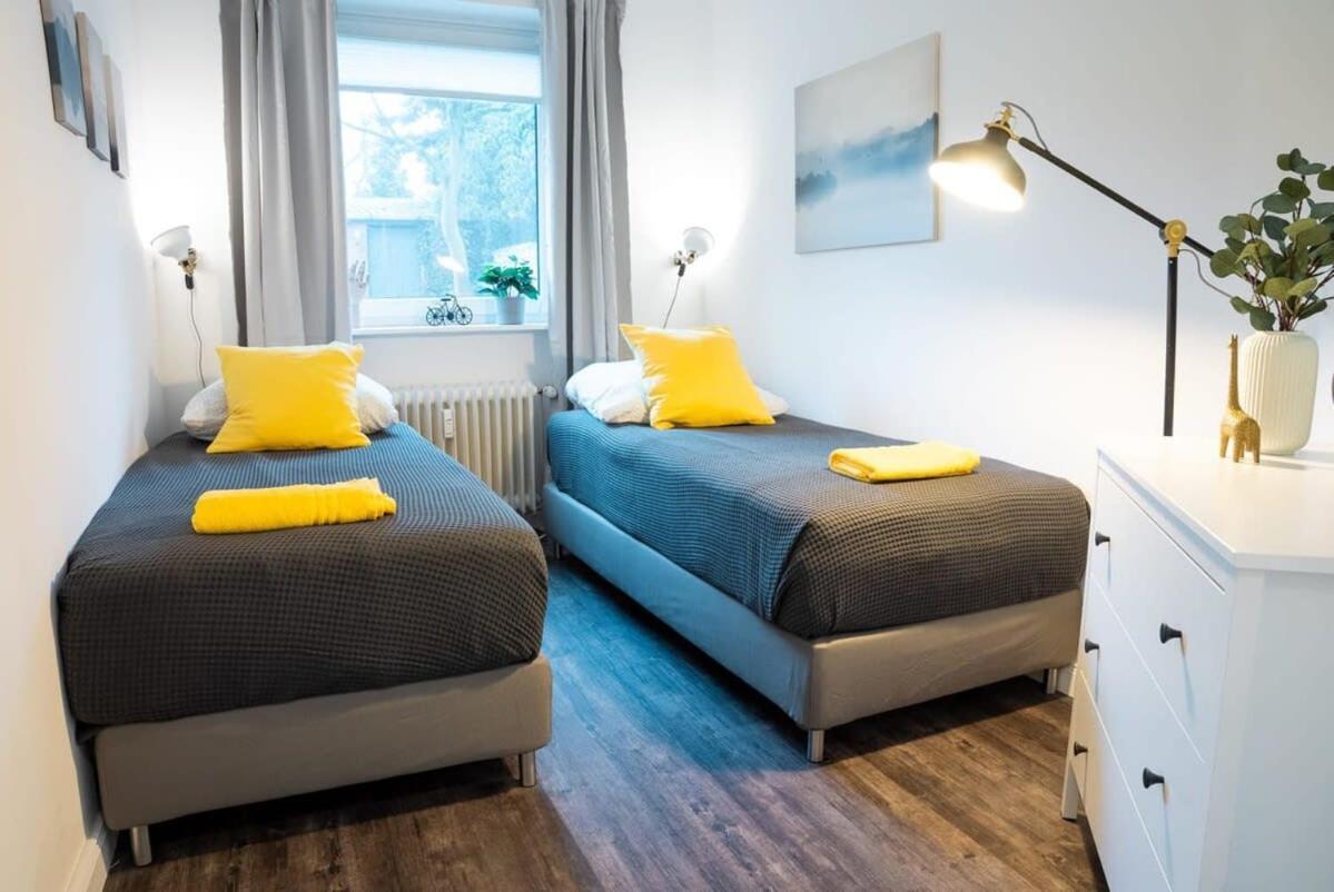 Shabby Chic Apartment In Ideal Location Hamburg Exterior photo